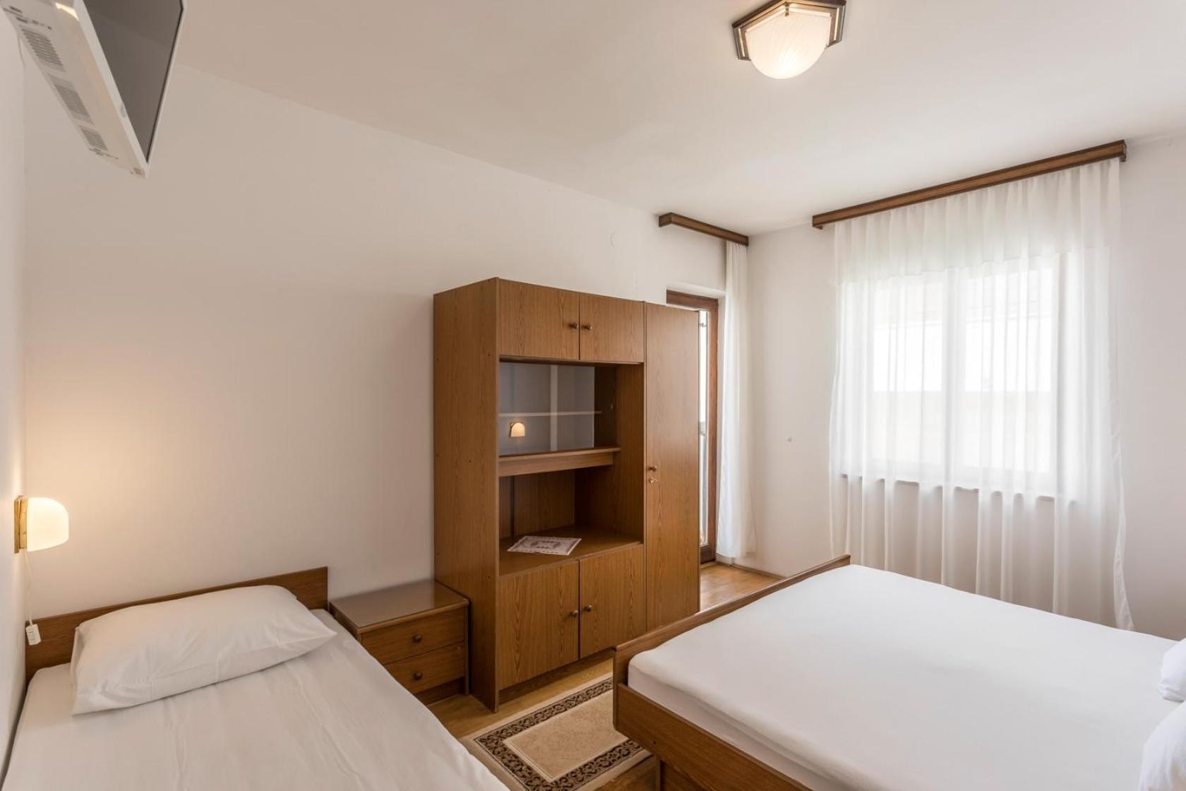 Apartments With A Parking Space Baska Voda, Makarska - 301 ห้อง รูปภาพ