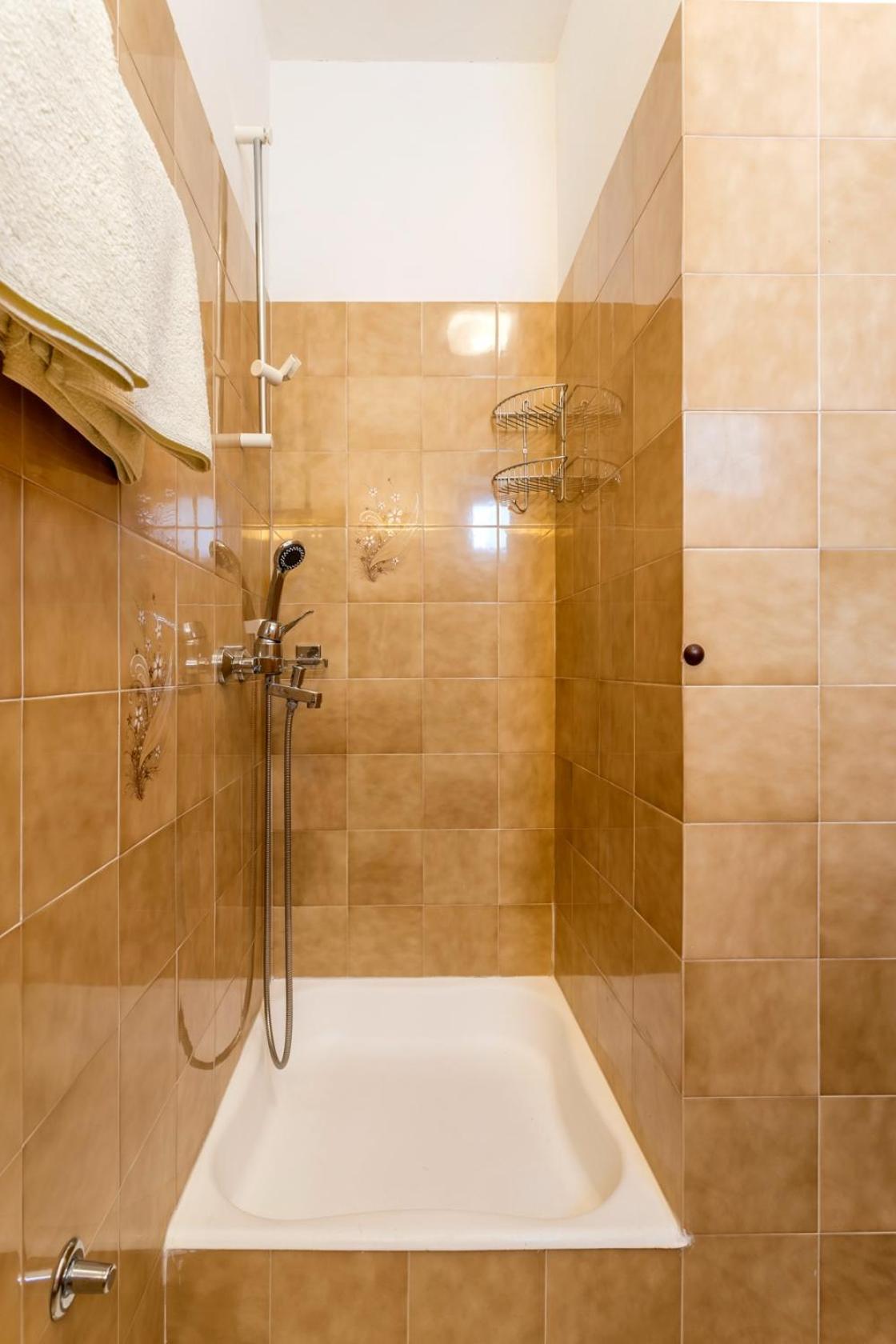 Apartments With A Parking Space Baska Voda, Makarska - 301 ห้อง รูปภาพ