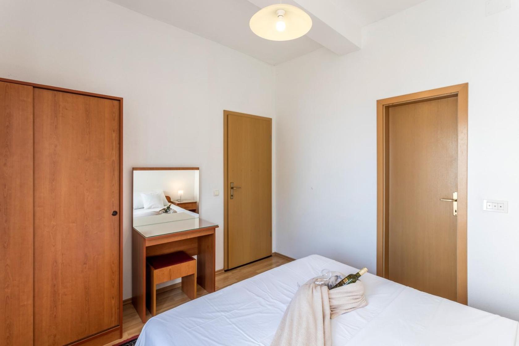 Apartments With A Parking Space Baska Voda, Makarska - 301 ห้อง รูปภาพ